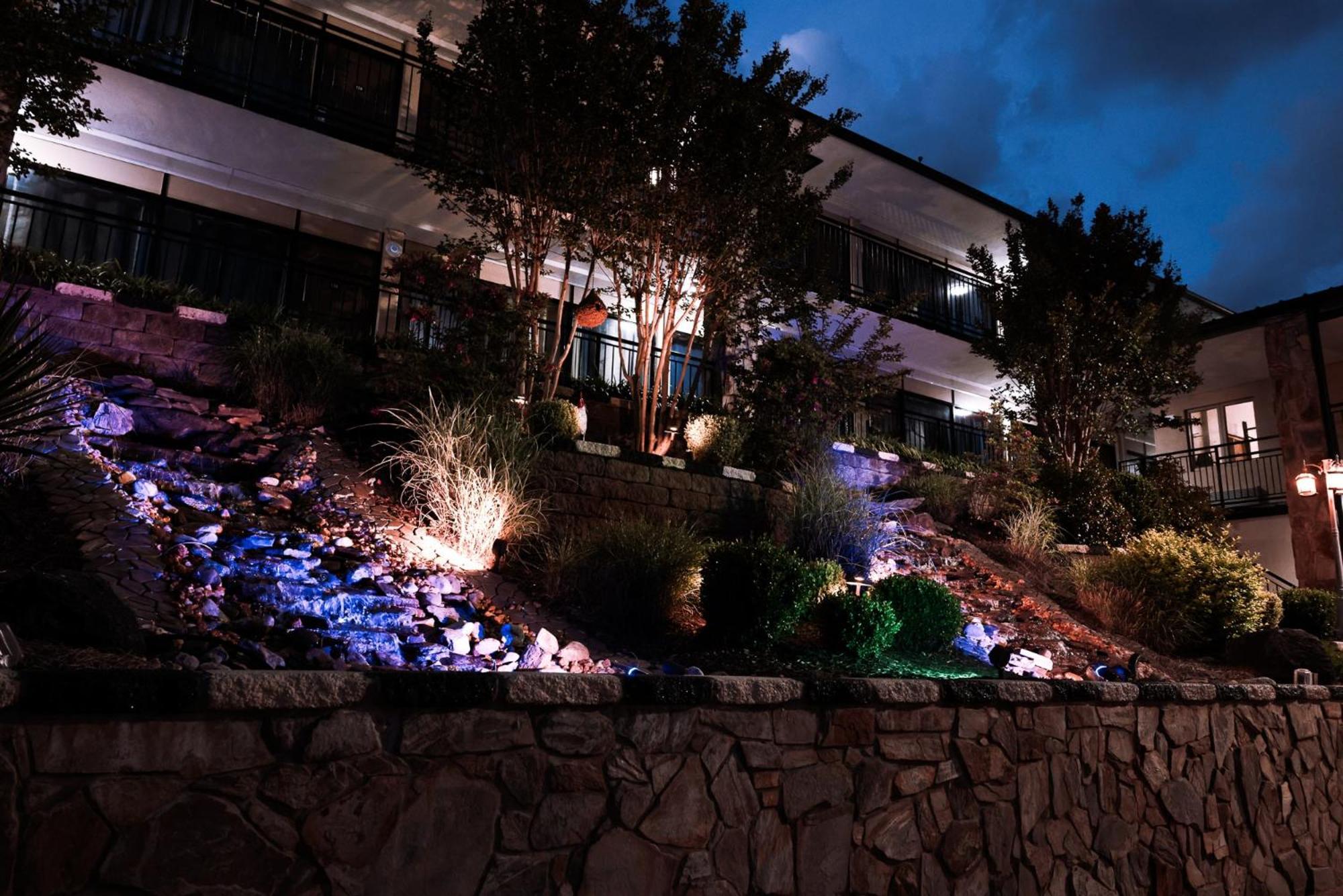 Riverside Inn & Suites By Oyo Danville Ceaser Casino Exterior foto